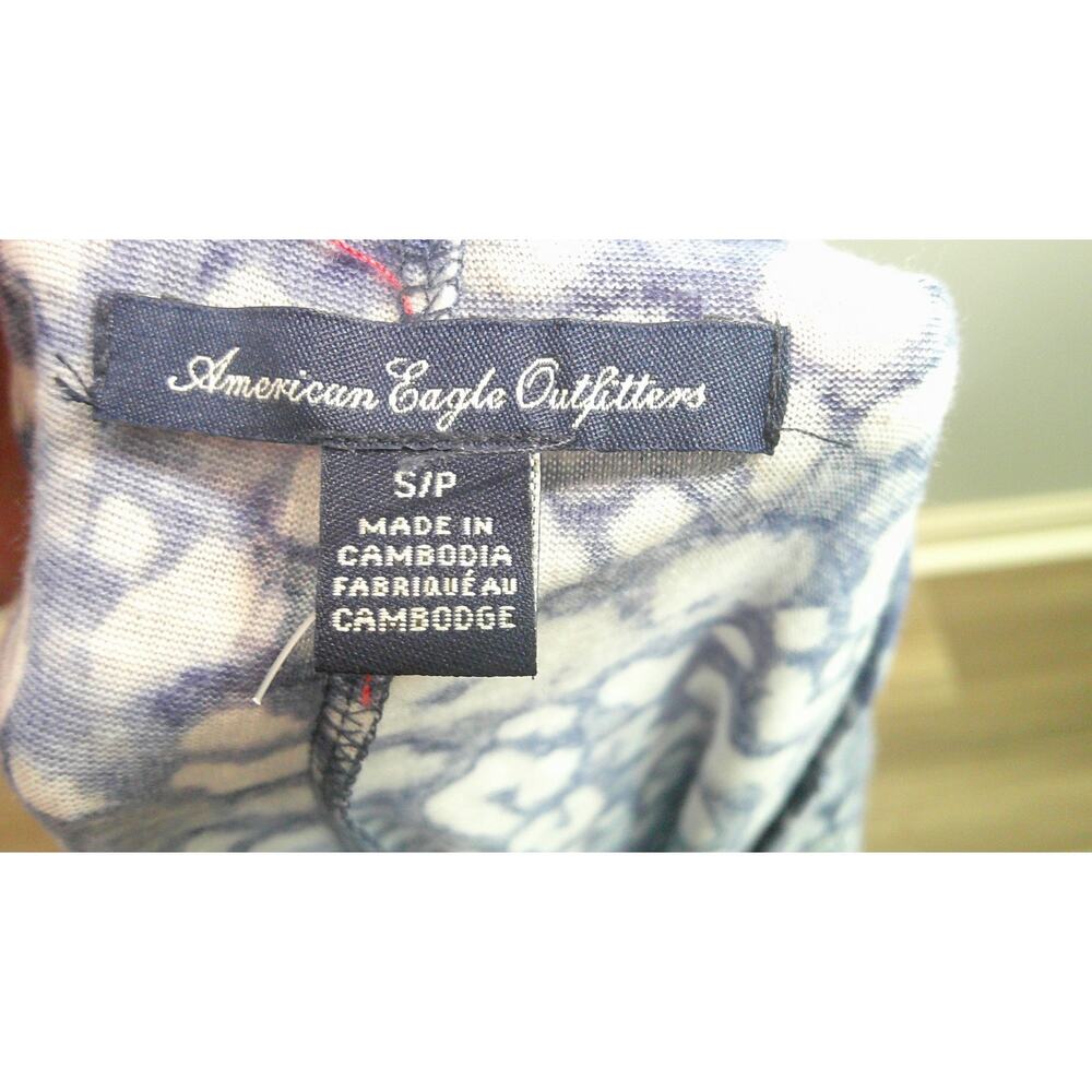 American Eagle Outfitters Crew Neck Blouse 3/4 Sleeve Blue/White - Picture 4 of 5